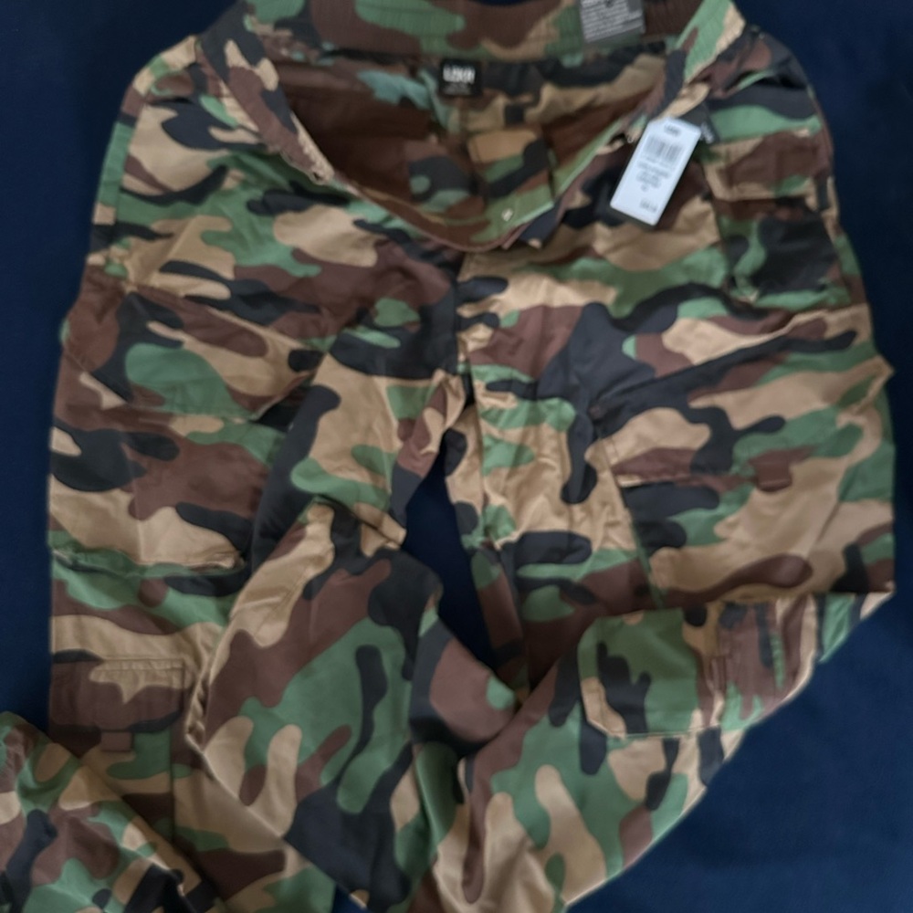 LCKR Camouflage Cargo pants